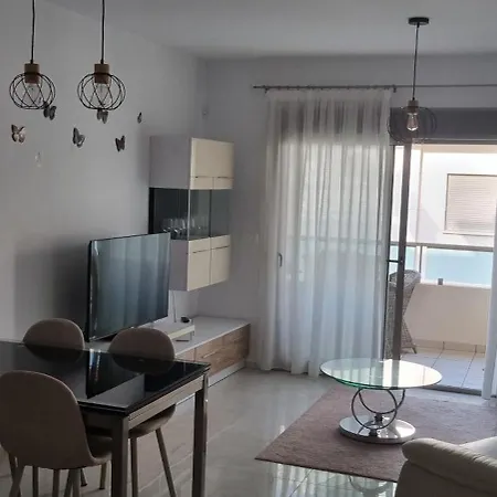 La Mariposa Elena Apartman *